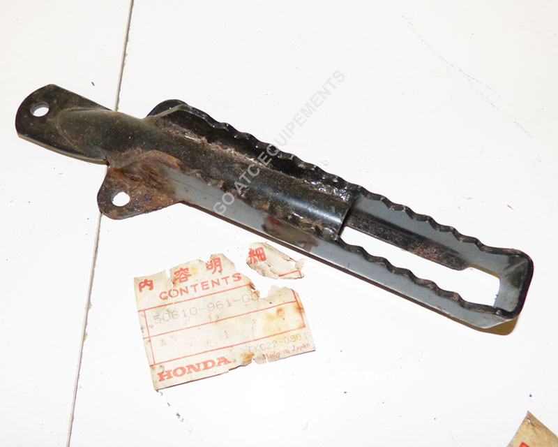 Repose pied</br> OEM neuf </br>ATC HONDA 250R 1981-82