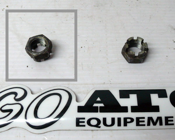 nut axle</br>Used</br>ATC HONDA 250R 1985
