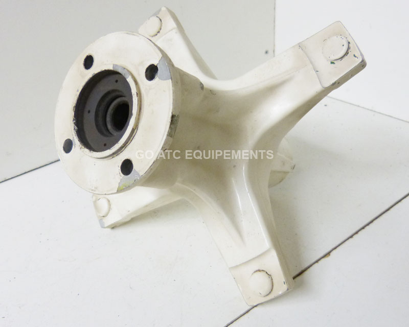 hub front white </br>Used </br>YAMAHA Tri-z 250 1985-86