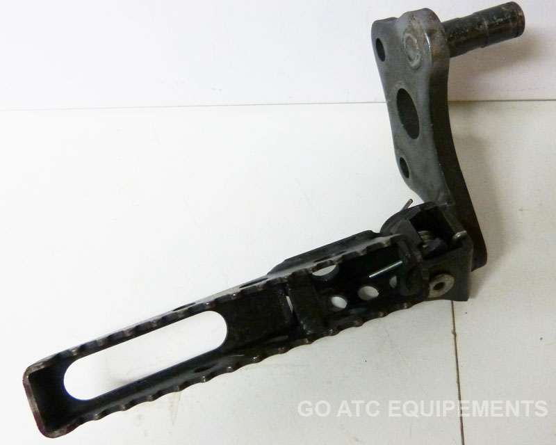 footrest right full</br>Used</br>YAMAHA Tri-z 250