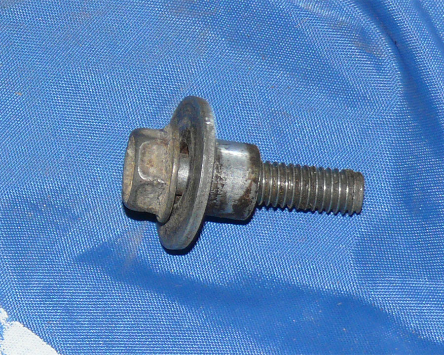 case air cleaner screw</br>Used</br>ATC YAMAHA YT175